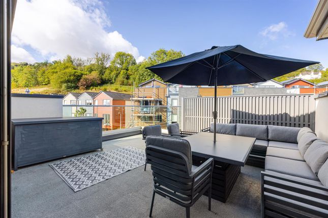 31, Baltic Way, Totnes photo 4