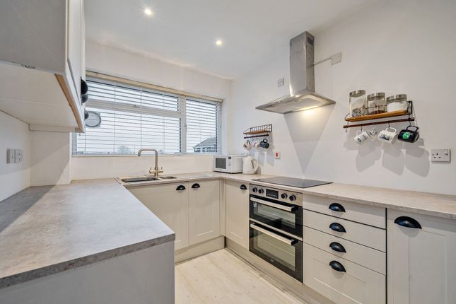 20 Bramshaw Close, Winchester photo 2