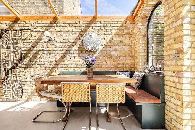 11, Zenoria Street, London photo 4