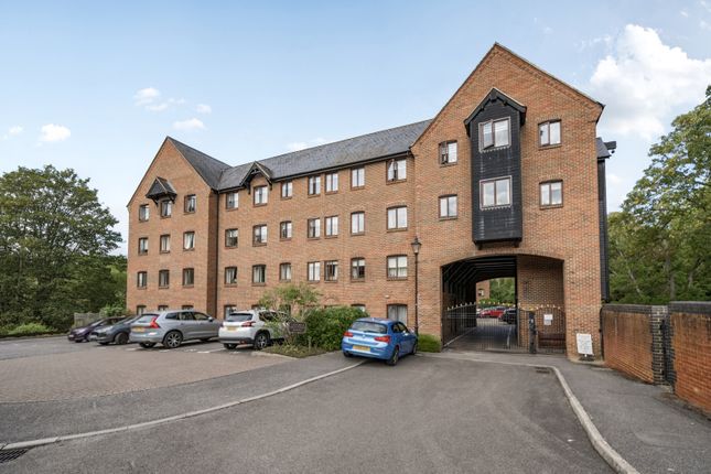 1335966-25-6895E5...