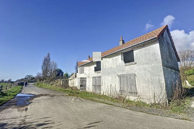 Thumbnail Property for sale in Genets, Basse-Normandie, 50530, France