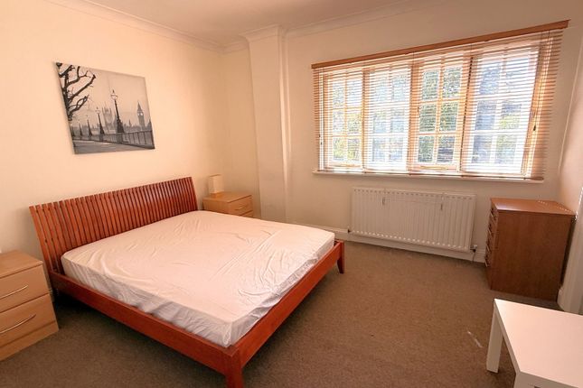 Frithwood Avenue, Northwood photo 4