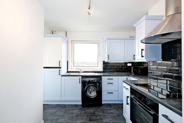 10, Caiesdykes Drive, Aberdeen photo 4