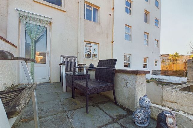 99,Flat 2, Brighton Road, Lancing photo 4