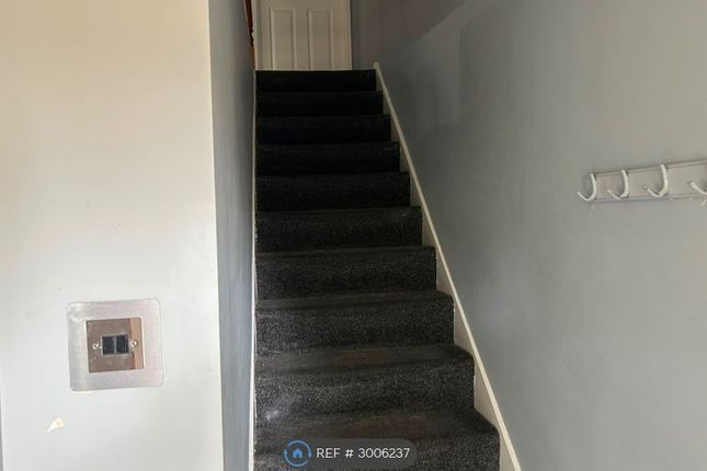 3-bed terraced on Chapel Lane, Armley, Leeds, £1,125/mo