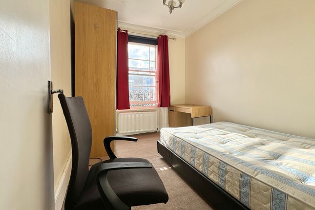71 Queensway 3, Queensway, London photo 4