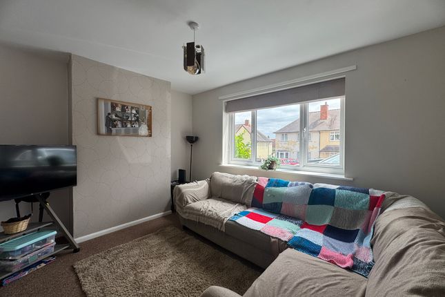 44 Princes Road, Stourbridge photo 2