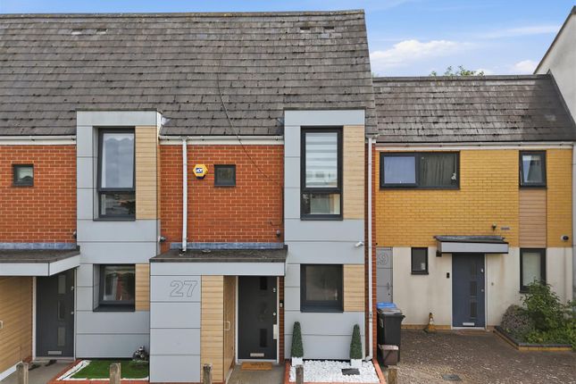 2-bed house on 27, Magnetic Crescent, Enfield, £440,000