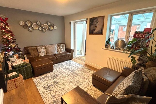 71, Chatsworth Road, Corby photo 2