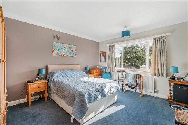 5, Orchard Drive, Surrey photo 4
