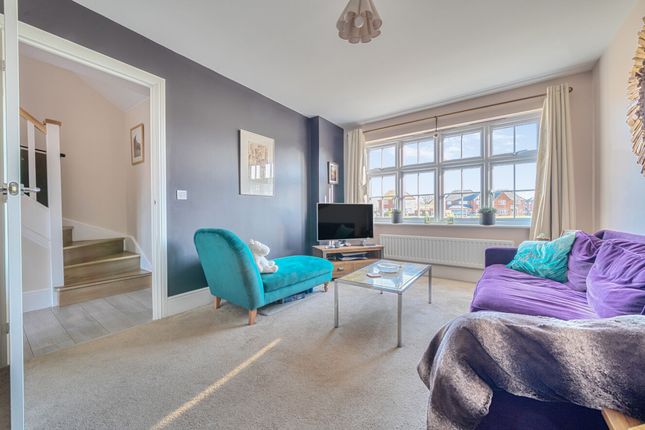 40 Neptune Way, Arundel photo 2
