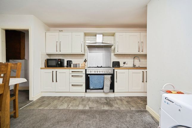 1, Hartman Place, Bradford photo 2