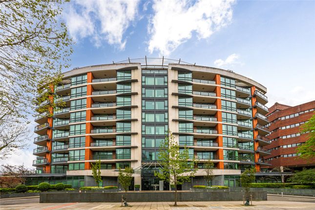 Flat for sale in Pavilion Apartments, St. Johns Wood Road, St John's Wood, London
