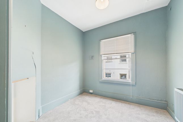 Flat 3, 6 Lansdown Terrace, Cheltenham photo 5