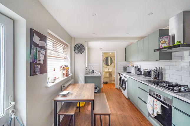 37, Vernon Road, Chester photo 4