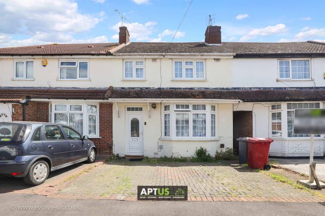 Terraced house for sale in Aylesbury Crescent, Slough