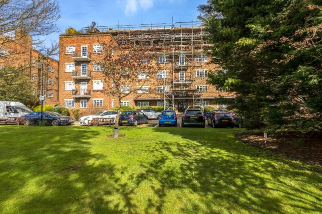 Thumbnail Property for sale in Mulberry Close, London