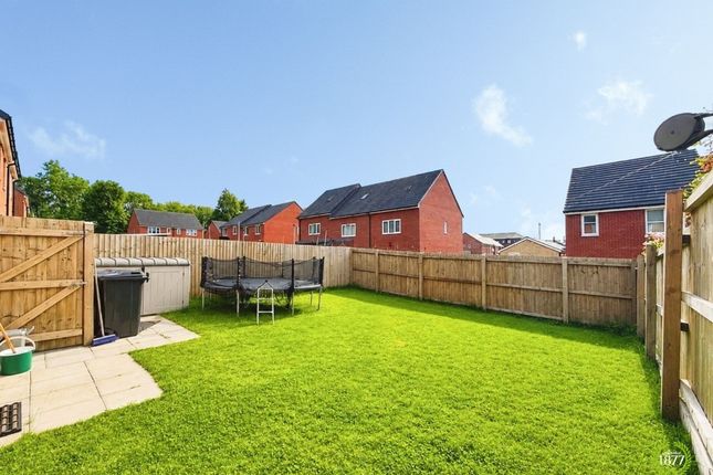 16 Lonsdale Street, Accrington photo 4