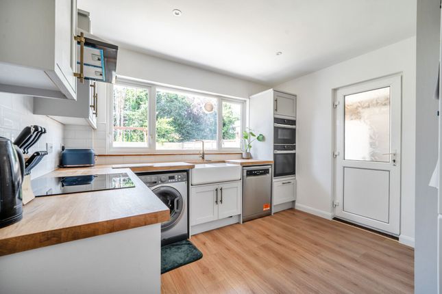 10 Inglewood Drive, Bognor Regis photo 3