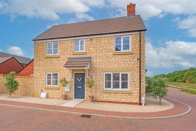 Thumbnail Detached house for sale in Rabbit Close, Rothwell, Kettering