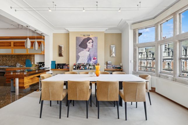 2-bed flat on Flat 6, 20, New Cavendish Street, London, £2,350,000