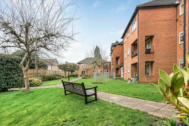21 Trinity Court, Marlow photo 3