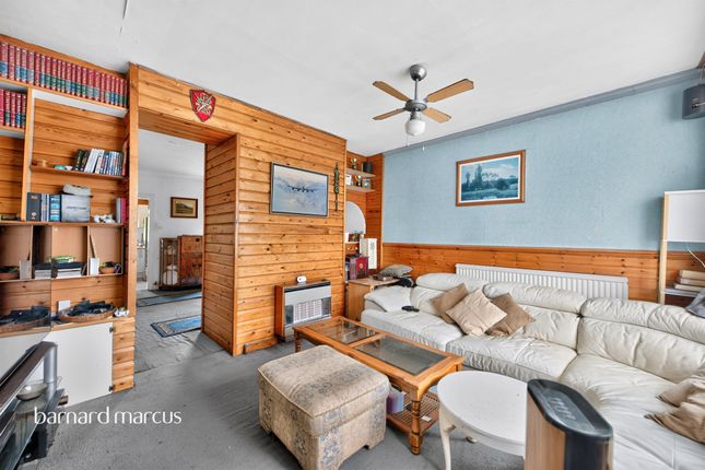 19, Southcote Road, REDHILL photo 3