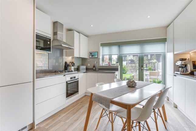 22, Thorpe Lea Close, Great Chesterford photo 2