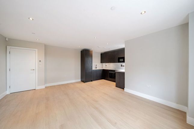 Flat 2a, 88 Riddlesdown Road, Purley photo 2
