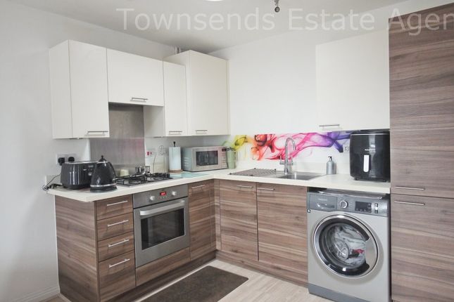 Flat 8, 76, High Street, Northwood photo 3