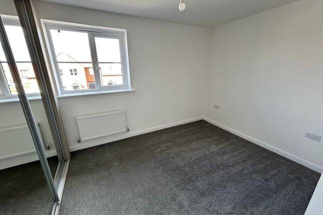 33, Curlew Street, Chesterfield photo 5