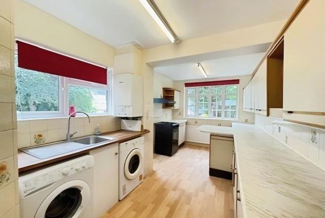 61, Weston Drive, Stanmore photo 4
