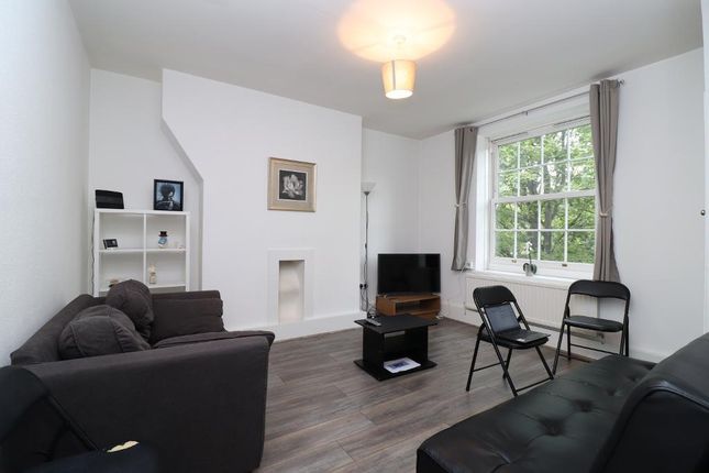 Flat to rent in Munden House, Bromley High Street, Bow, London