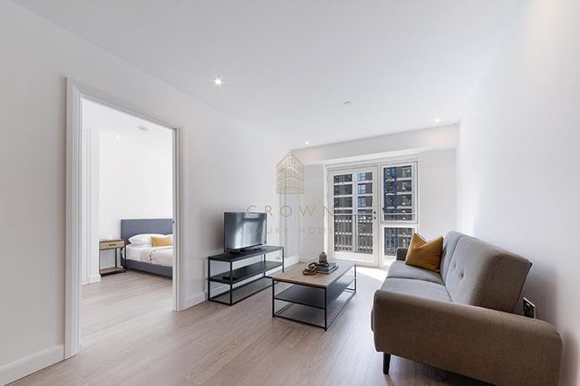 Apartment 1401 Galleria House, 12B Western Gateway, London photo 2