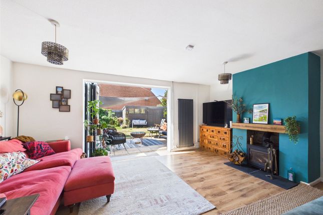 17, Thompson Way, Gloucester photo 2