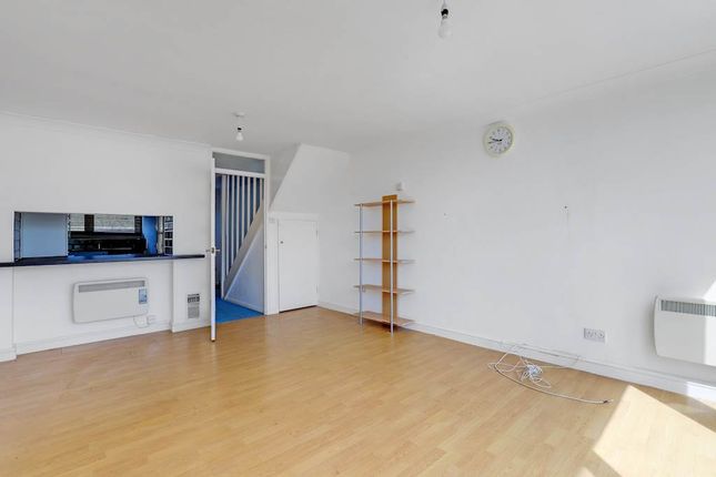 90, Sylvan Road, London photo 4