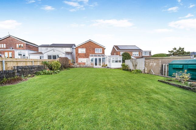 29, Hillside, Bridgend photo 3