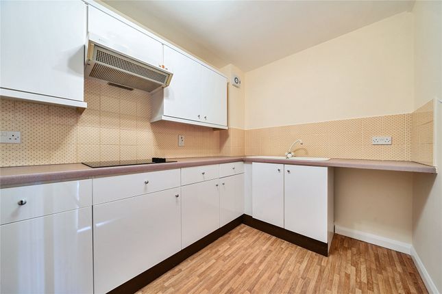 Flat 7, Summerlands Lodge,, Farnborough Common, Orpington photo 4