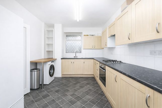 37, Truslove Road, London photo 3