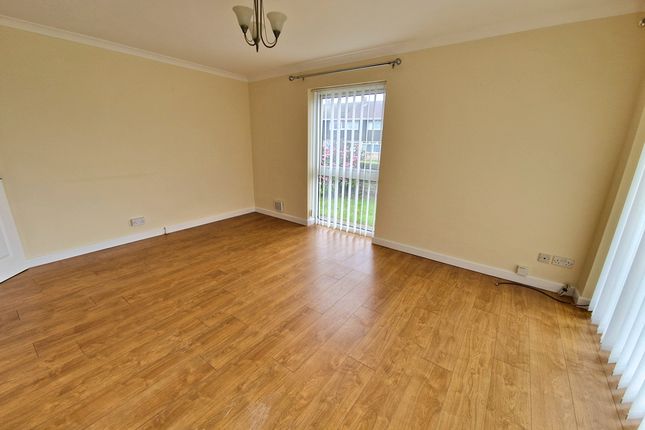 44, REST BAY CLOSE, Porthcawl photo 4
