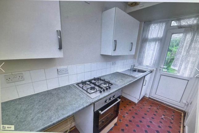 124, Standard Avenue, Coventry photo 2