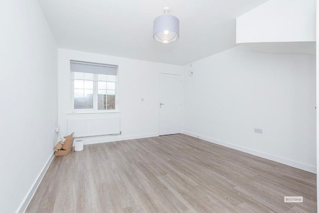 16, Sturgess Lane, Leicester photo 2