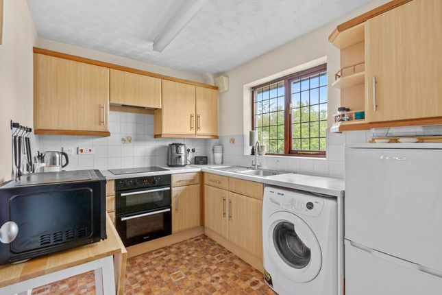 4 Swan Mews Wharf Road, Aylesbury photo 2