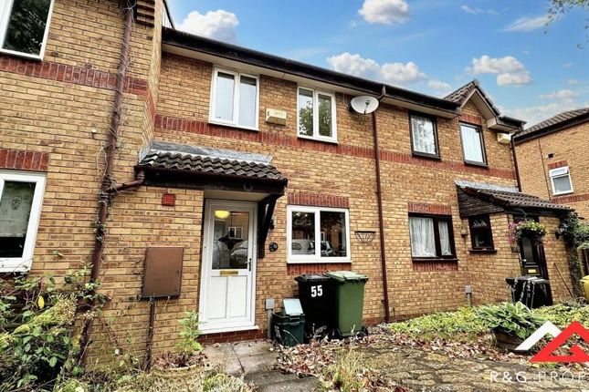 Charming Terraced House With Traditional Brick Fac...