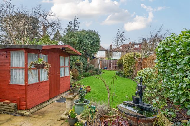 Terraced house for sale in Woodberry Avenue, London