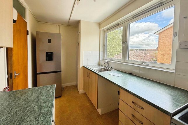 Flat 5, 33, Dwyer Road, Reading photo 3