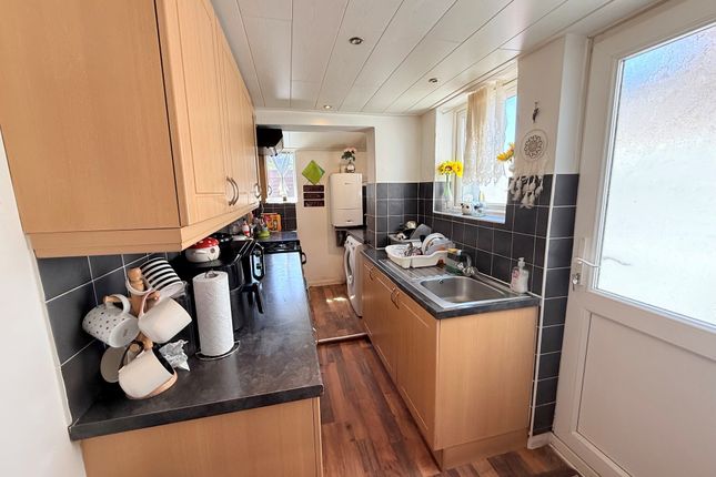 115, Trafalgar Road West, Great Yarmouth photo 5