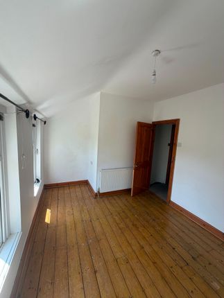 5 Bryngwyn Cottages, Newport photo 4