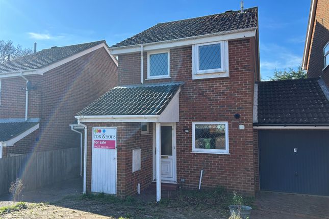 3-bed detached on 6, Sunningdale Close, Bexhill-On-Sea, £280,000