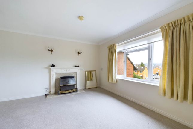 Flat for sale in Trinity Court, Marlow